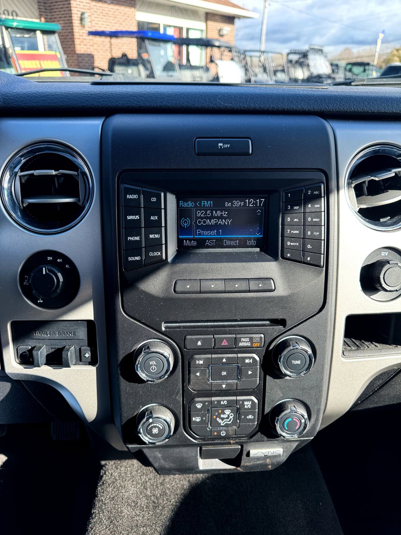 Used 2014 Ford F150 XLT w/ Equipment Group 302A Luxury image 17