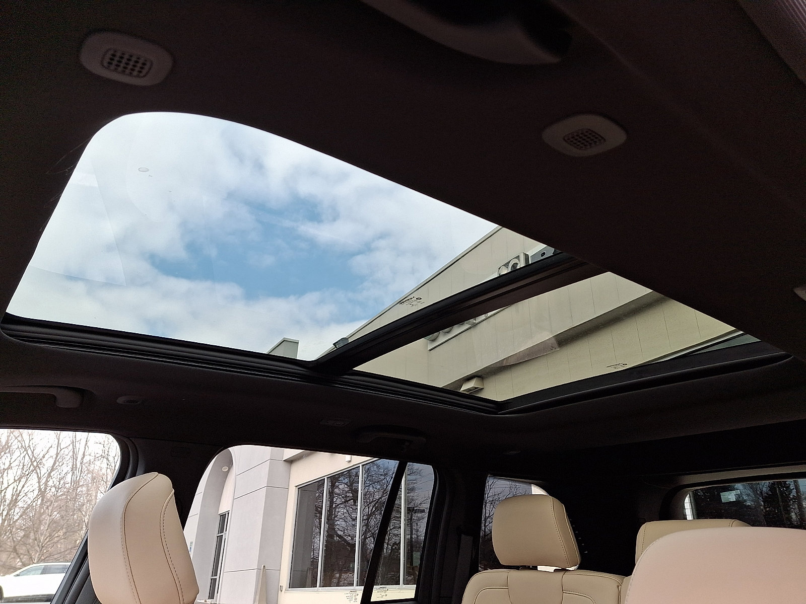 New 2026 Jeep Grand Cherokee Limited w/ Luxury Tech Group II image 10