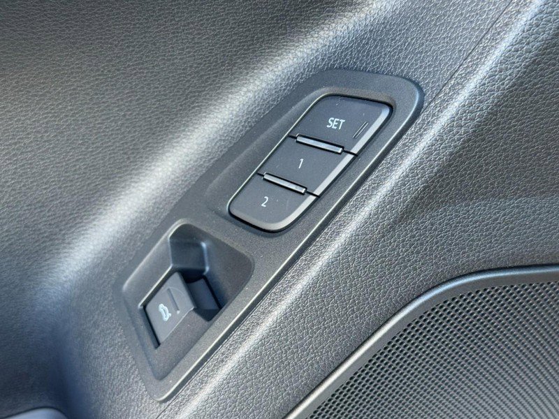 New 2025 Audi Q3 2.0T Premium image 11