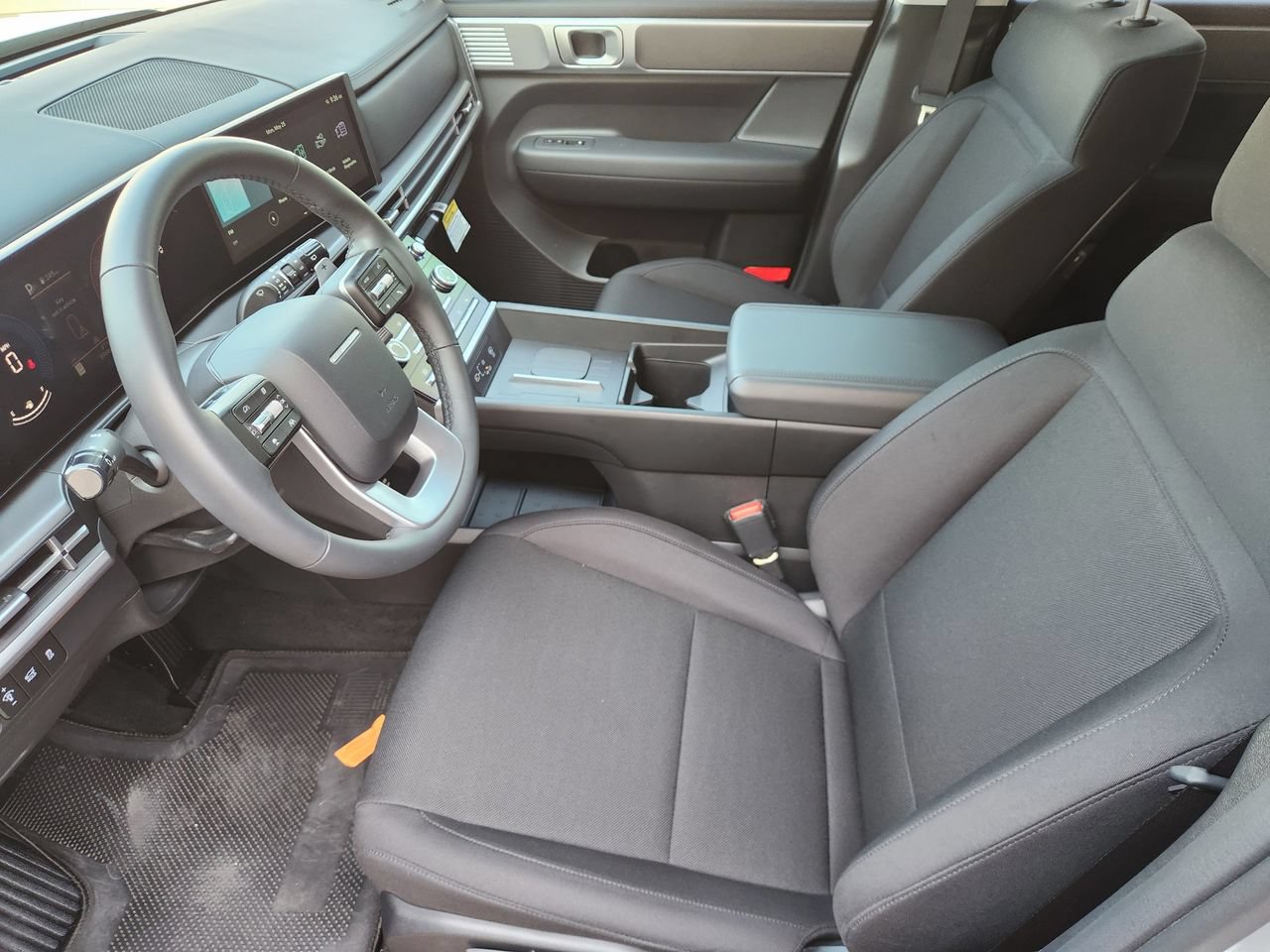 Certified 2026 Hyundai Santa Fe SE w/ Tow & Go Package FWD image 9