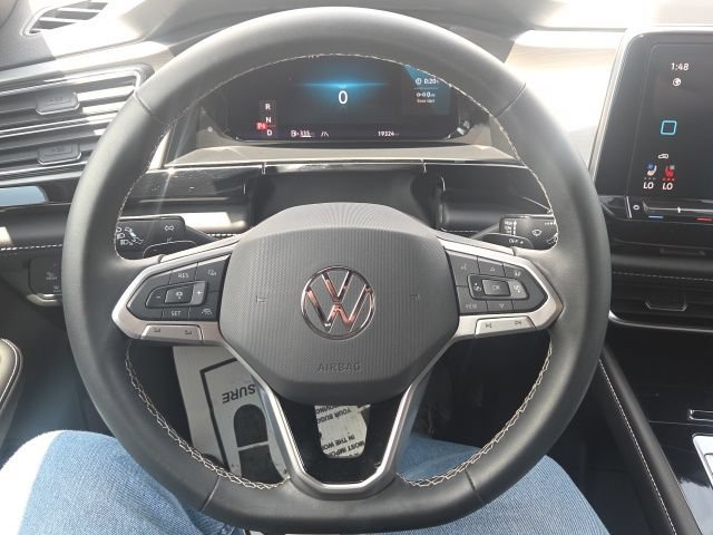 Used 2024 Volkswagen Atlas Cross Sport SE AWD/4WD image 37