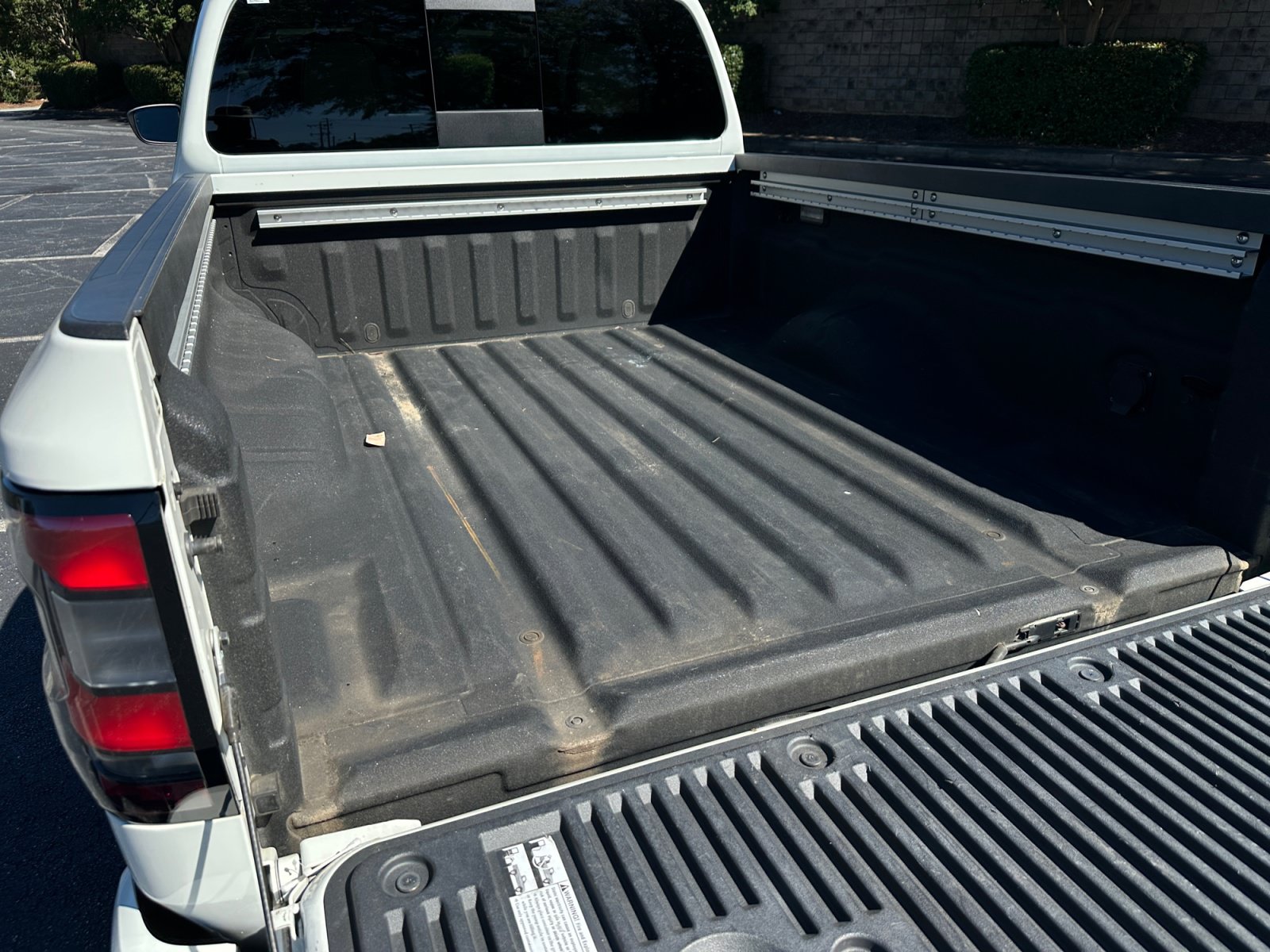 Used 2023 Nissan Frontier SV w/ Technology Package AWD/4WD image 23