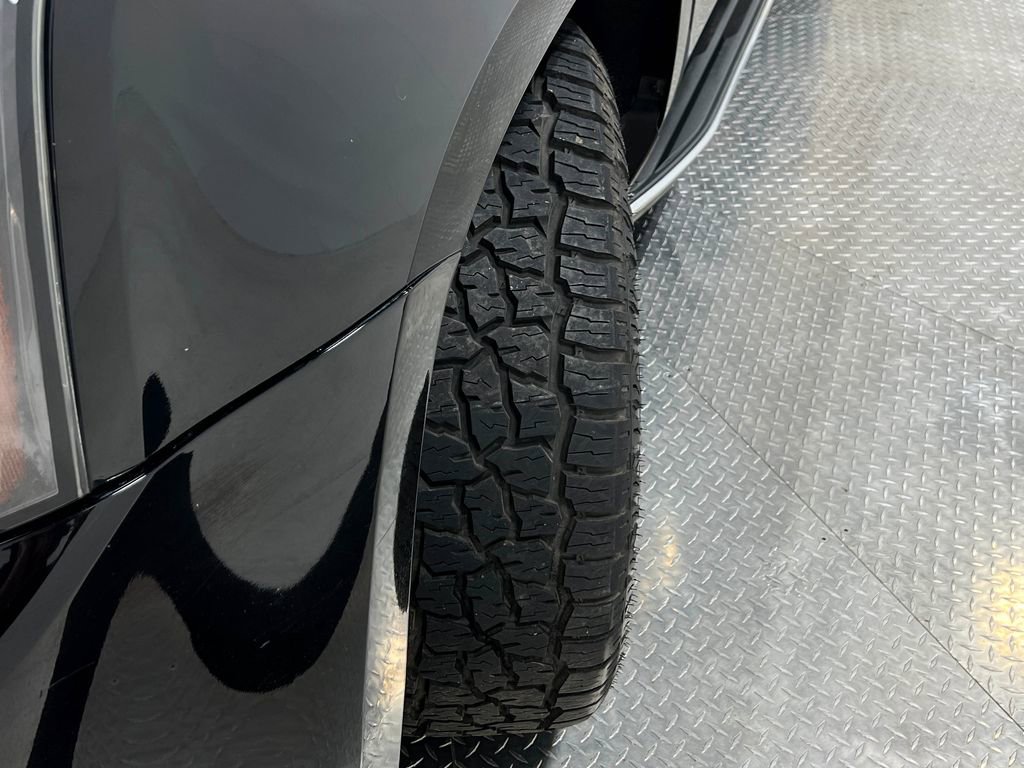 Used 2016 GMC Yukon SLE w/ HD Trailering Package image 35