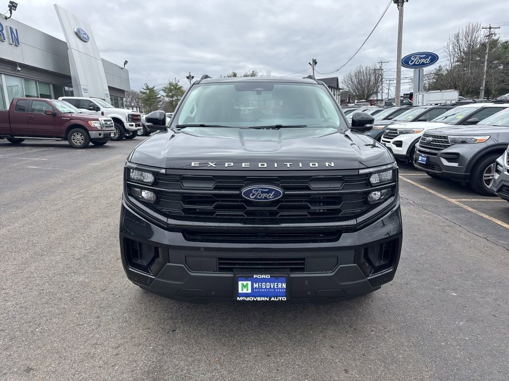 New 2026 Ford Expedition Active image 2