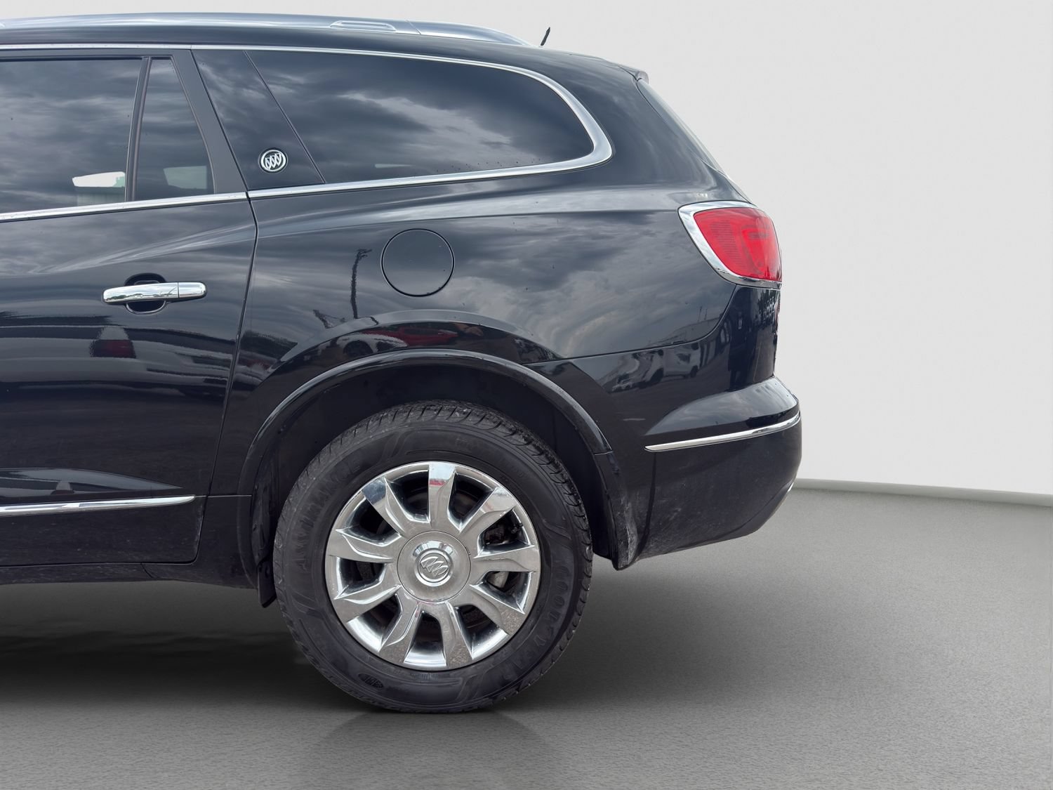 Used 2017 Buick Enclave Premium AWD/4WD image 22