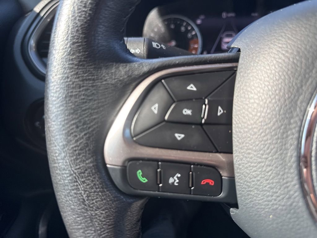 Used 2021 Jeep Renegade Limited image 26