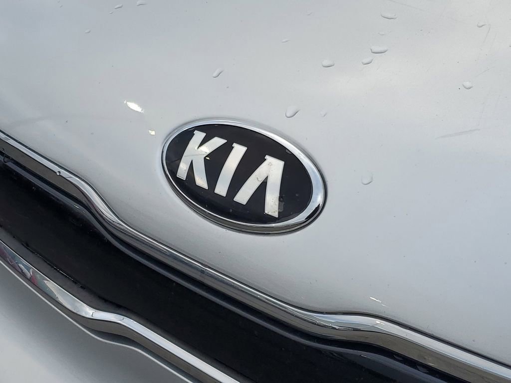 Used 2015 Kia Soul + image 28