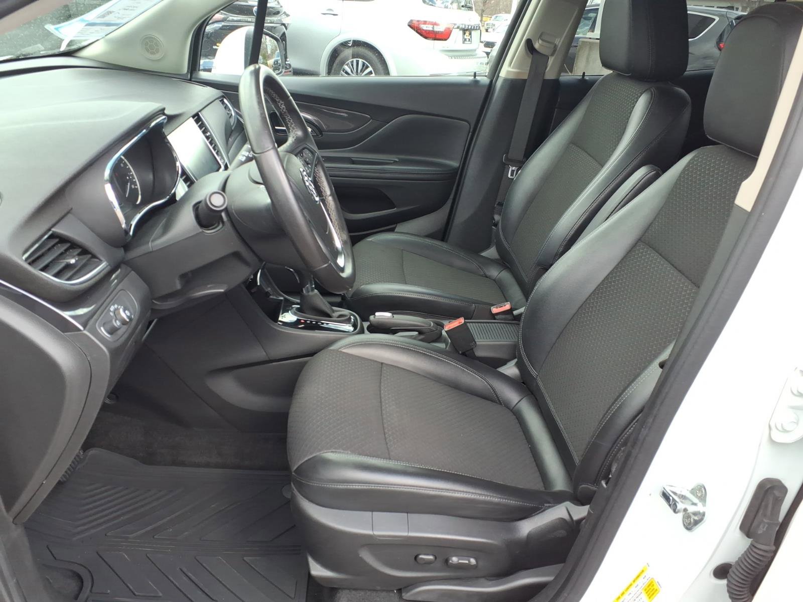 Used 2019 Buick Encore Preferred image 4