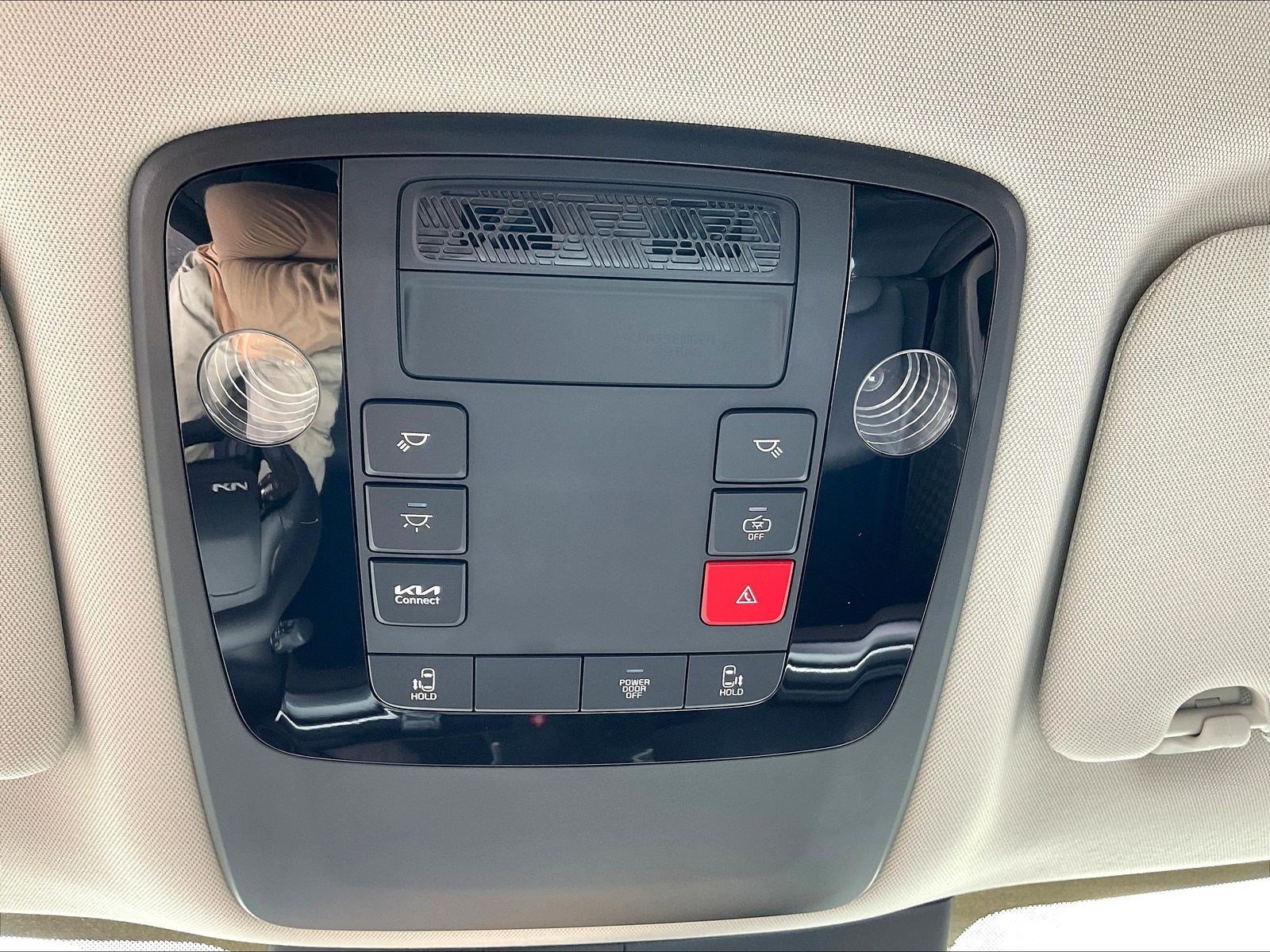 New 2027 Kia Carnival FWD image 27