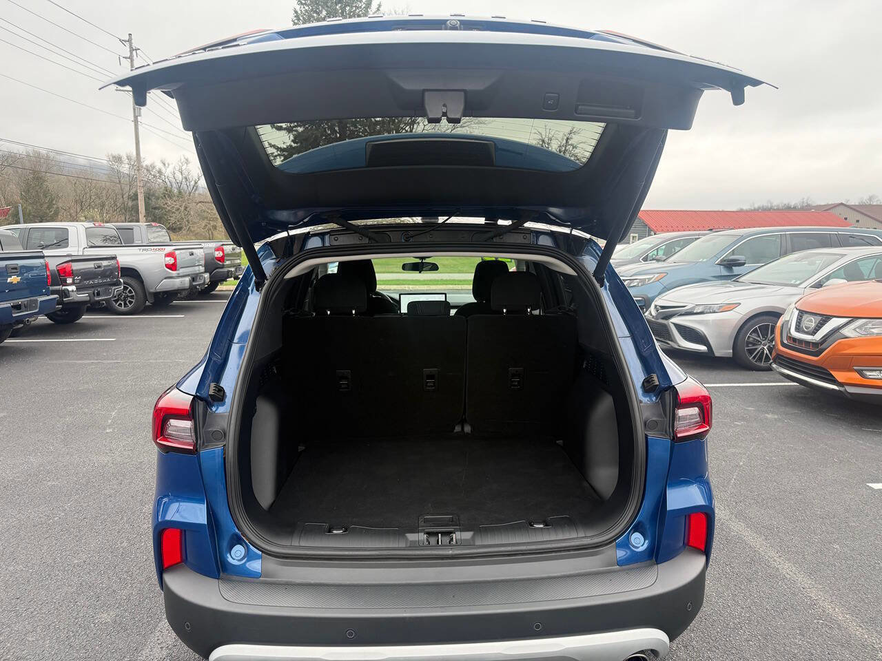 Used 2023 Ford Escape Active w/ Tech Pack #1 AWD/4WD image 7