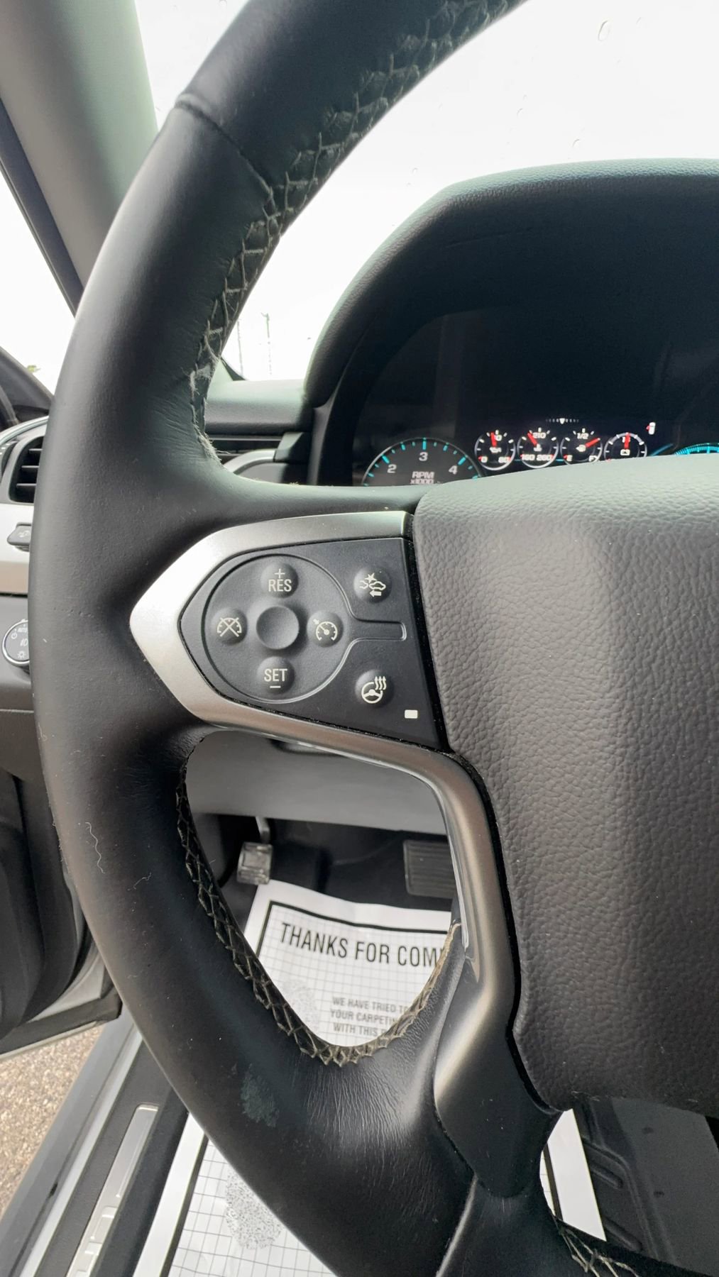 Used 2016 Chevrolet Suburban LTZ RWD image 14