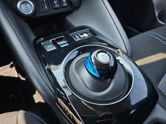 Certified 2024 Nissan Leaf SV Plus FWD image 37