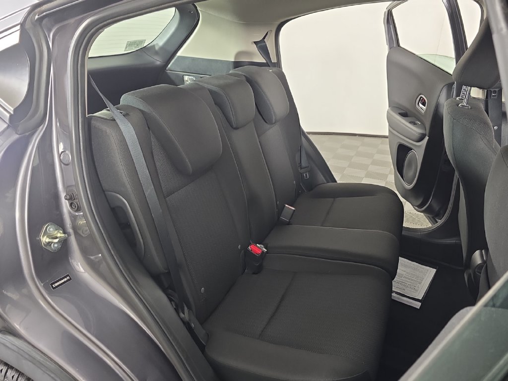 Used 2016 Honda HR-V LX image 25