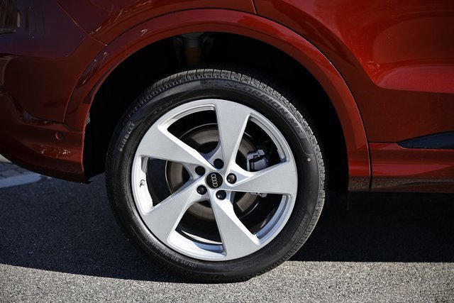 New 2025 Audi Q5 Premium Plus image 6