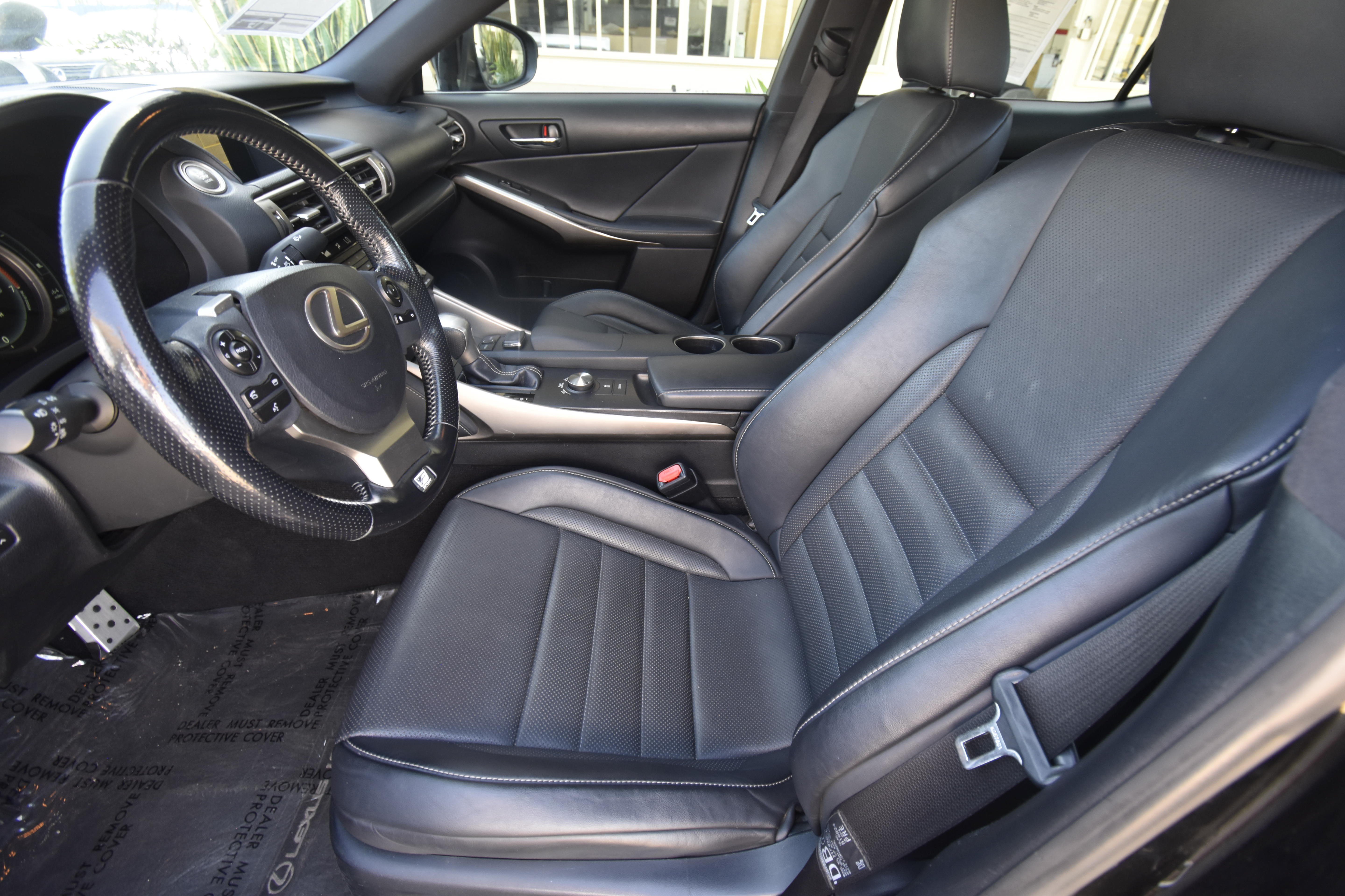 Used 2016 Lexus IS 200t w/ F Sport Package RWD image 9