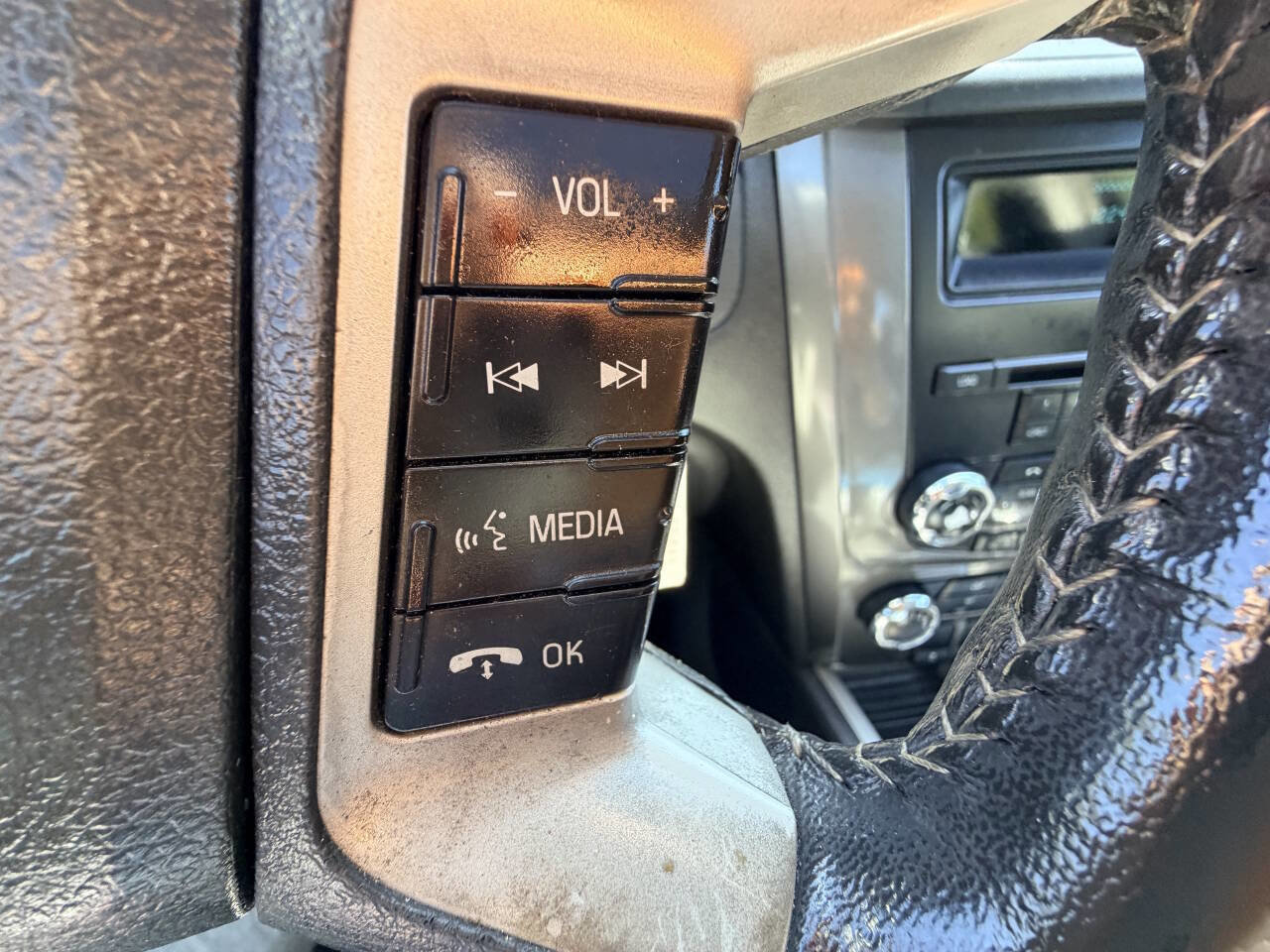 Used 2010 Ford Fusion Sport FWD image 5