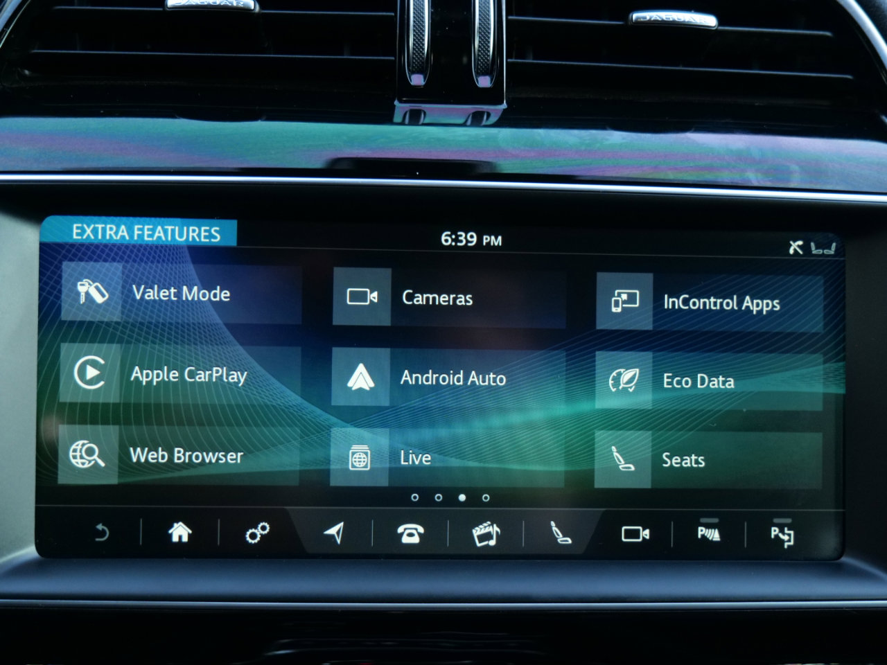 Used 2019 Jaguar F-PACE S image 26