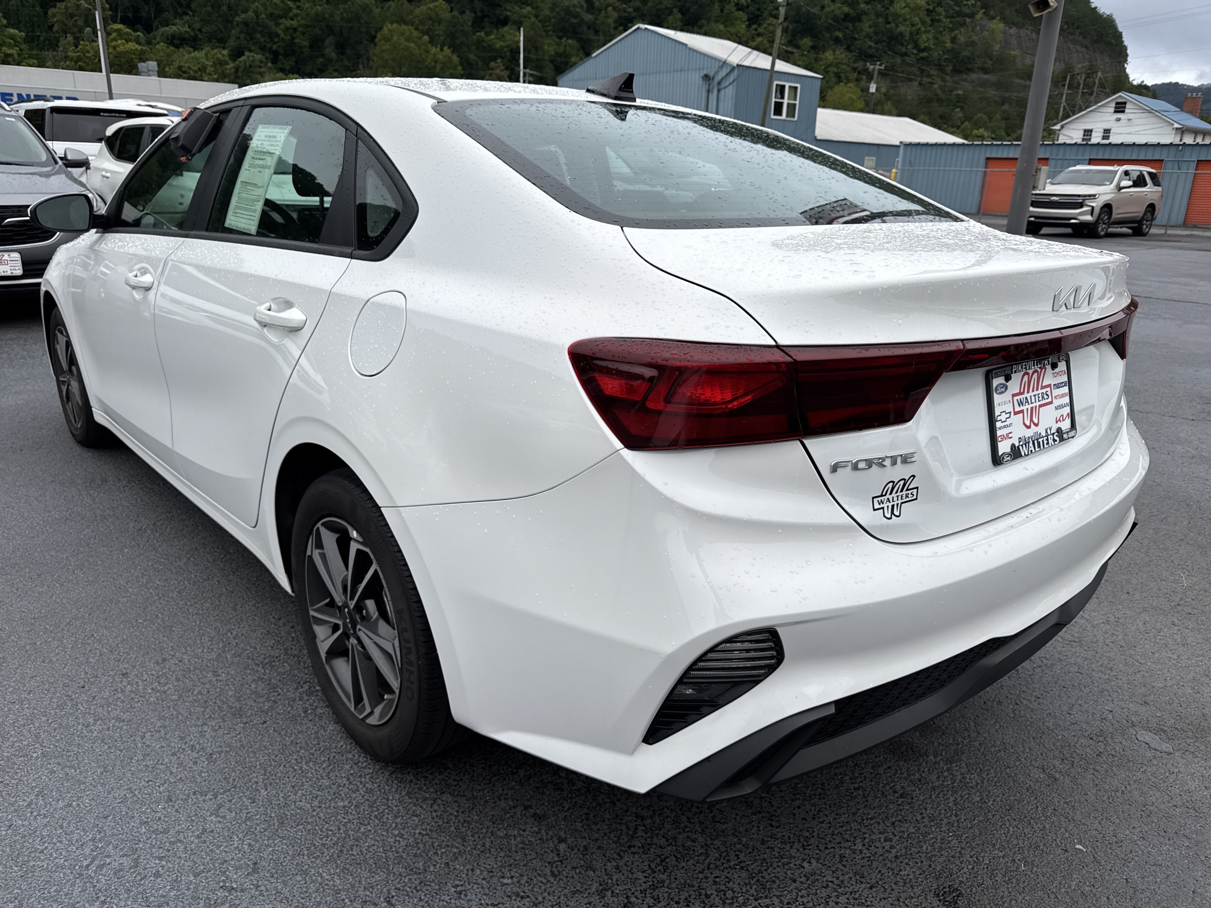 Used 2024 Kia Forte LXS FWD image 5