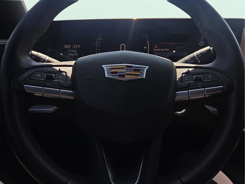 Used 2025 Cadillac XT4 Premium Luxury FWD image 16