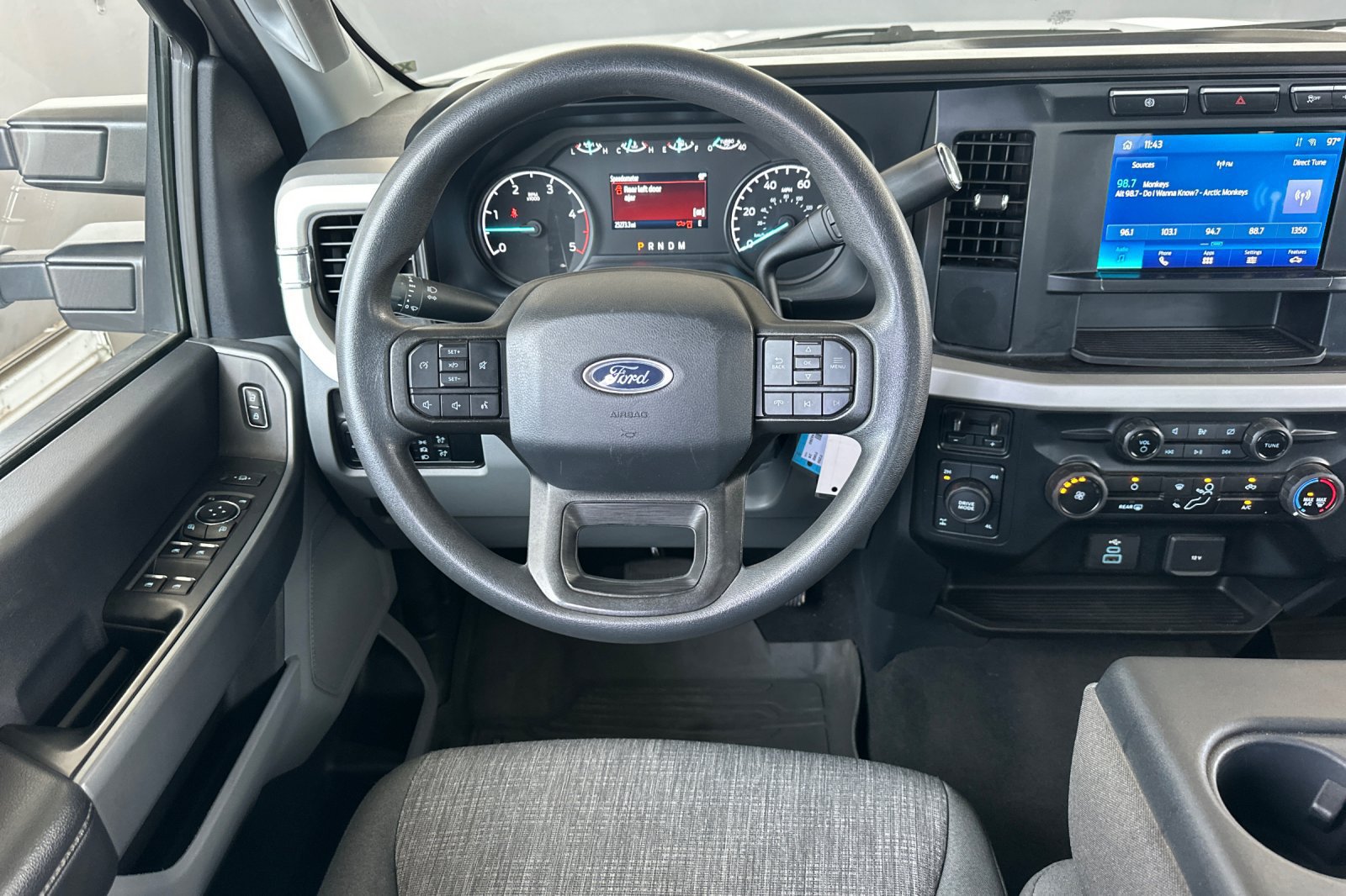 Used 2024 Ford F250 XLT w/ FX4 Off-Road Package AWD/4WD image 17