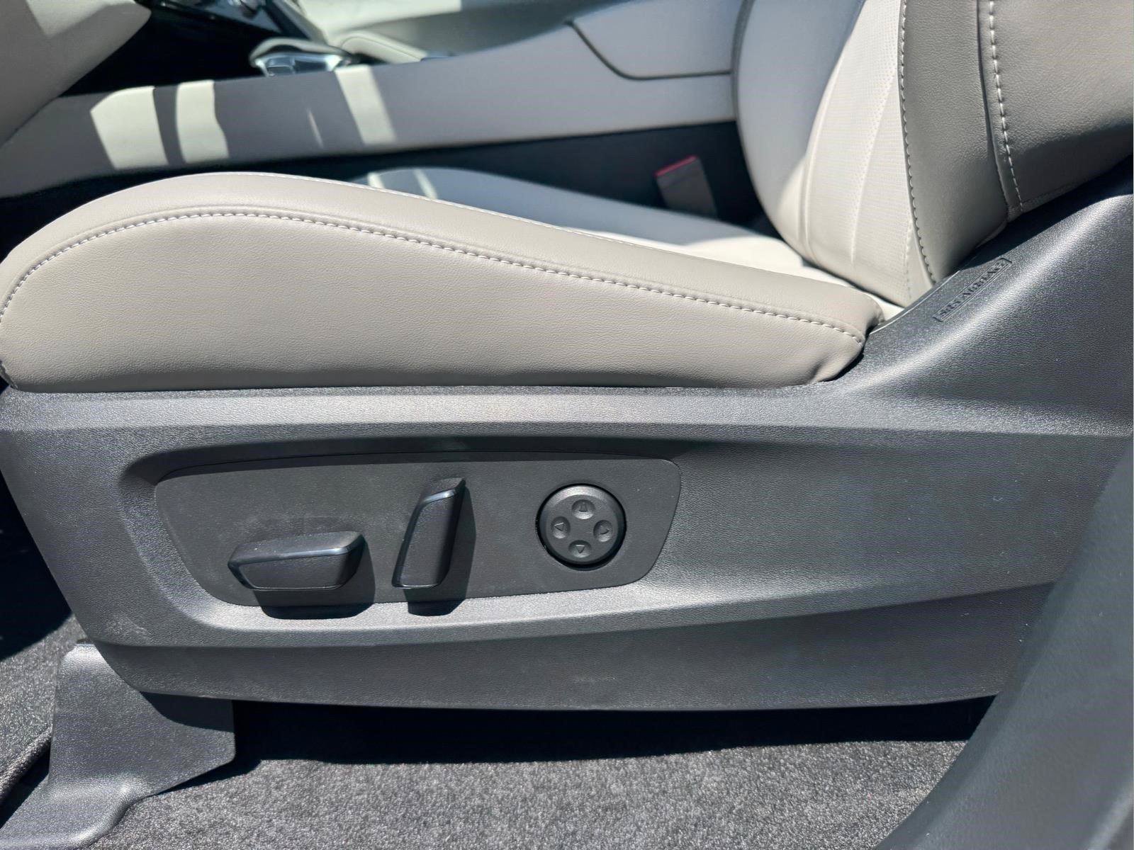 New 2027 INFINITI QX60 Luxe w/ Cargo Package FWD image 19