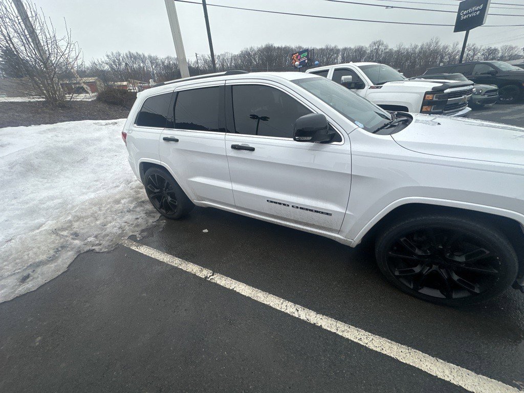 Used 2020 Jeep Grand Cherokee Overland video 4