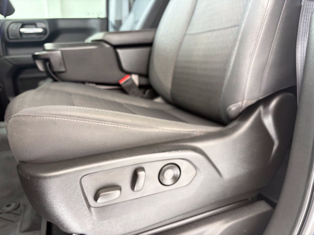 Used 2022 Chevrolet Silverado 1500 Custom Trail Boss w/ LPO, Dark Essentials Package AWD/4WD image 23