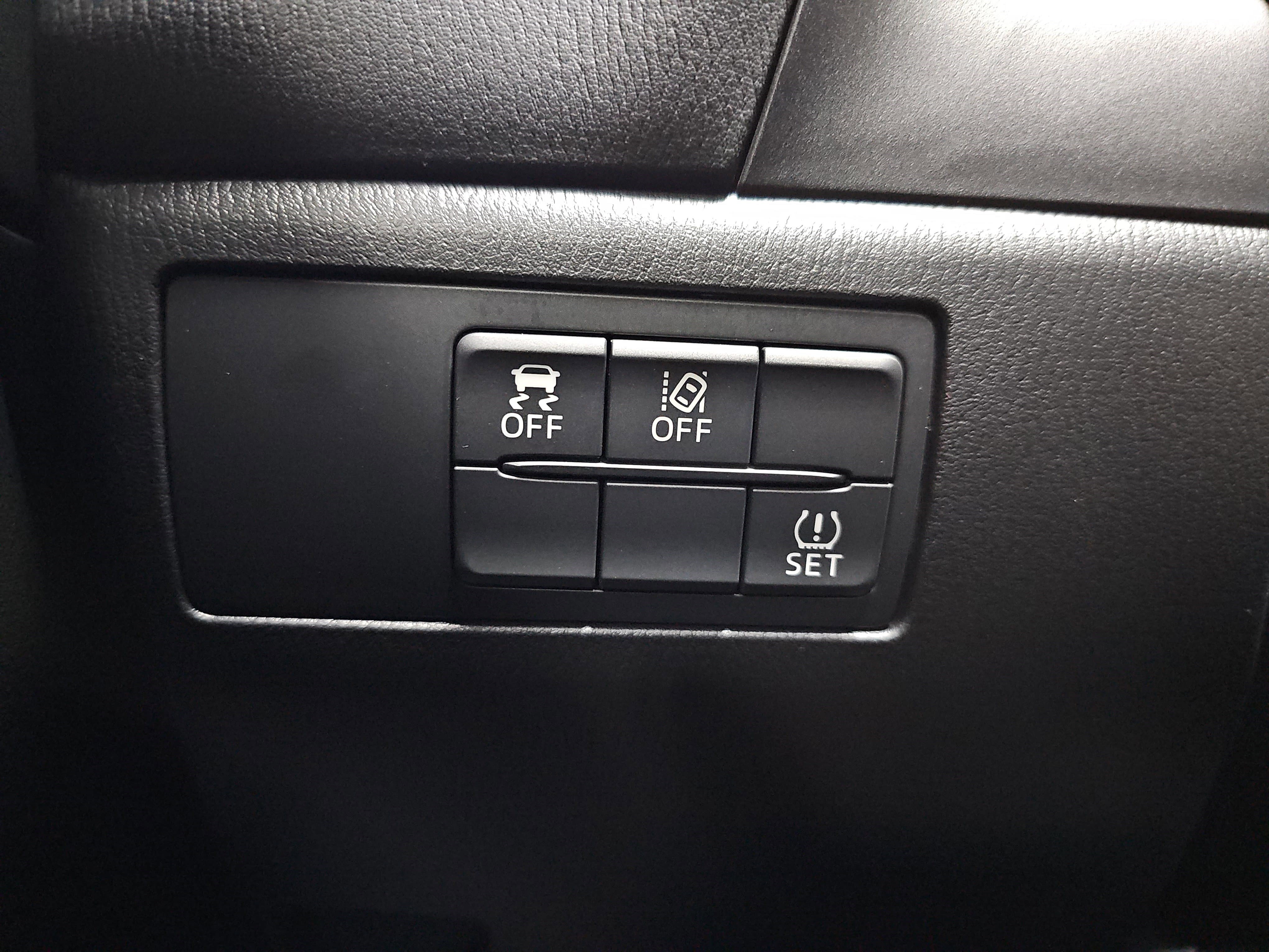 Used 2017 MAZDA MAZDA3 Grand Touring w/ Premium Equipment Package image 26