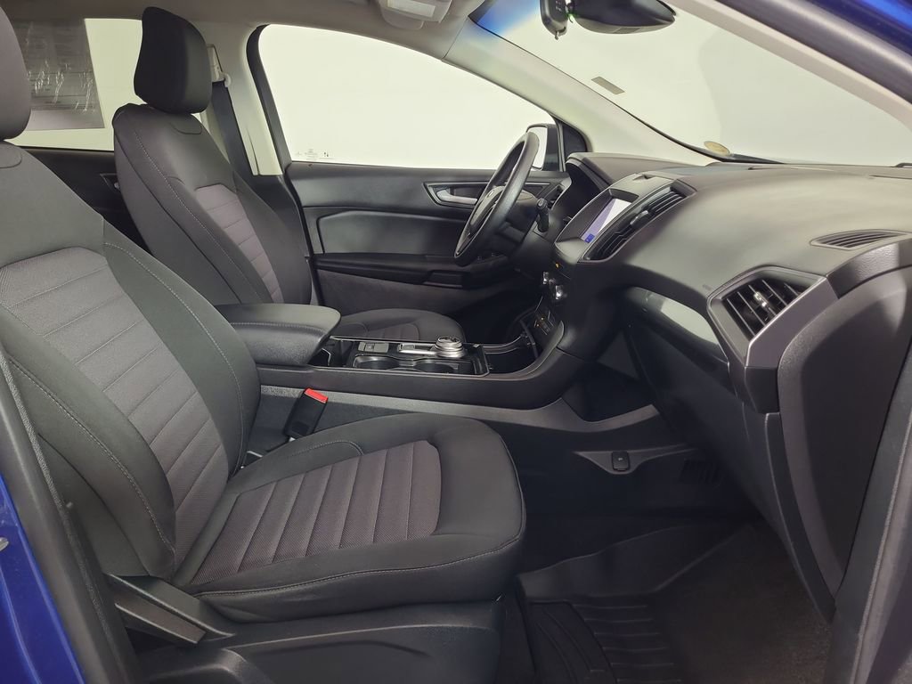 Certified 2020 Ford Edge SE image 21