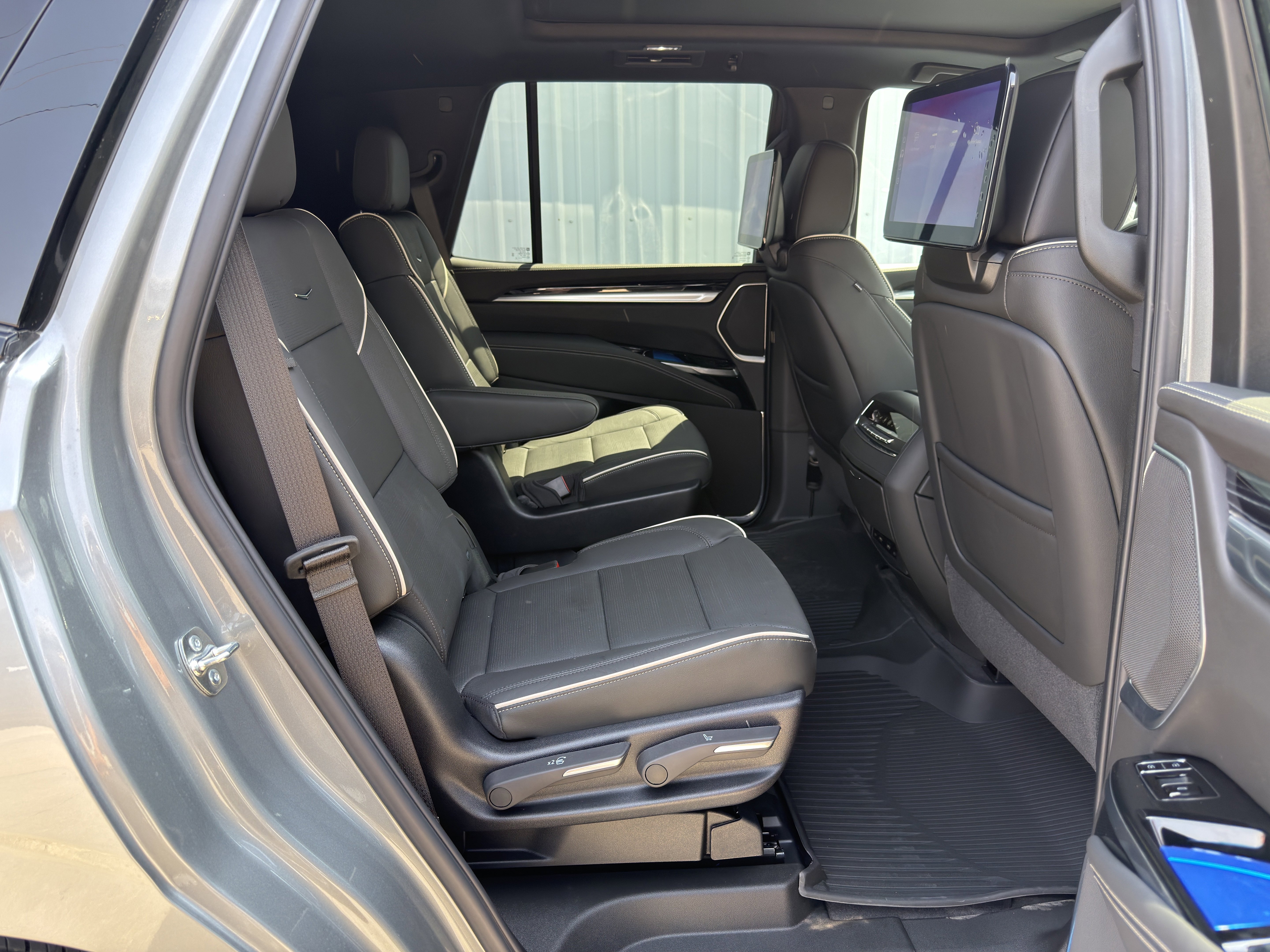 New 2026 Cadillac Escalade Sport w/ Touring Package AWD/4WD image 21