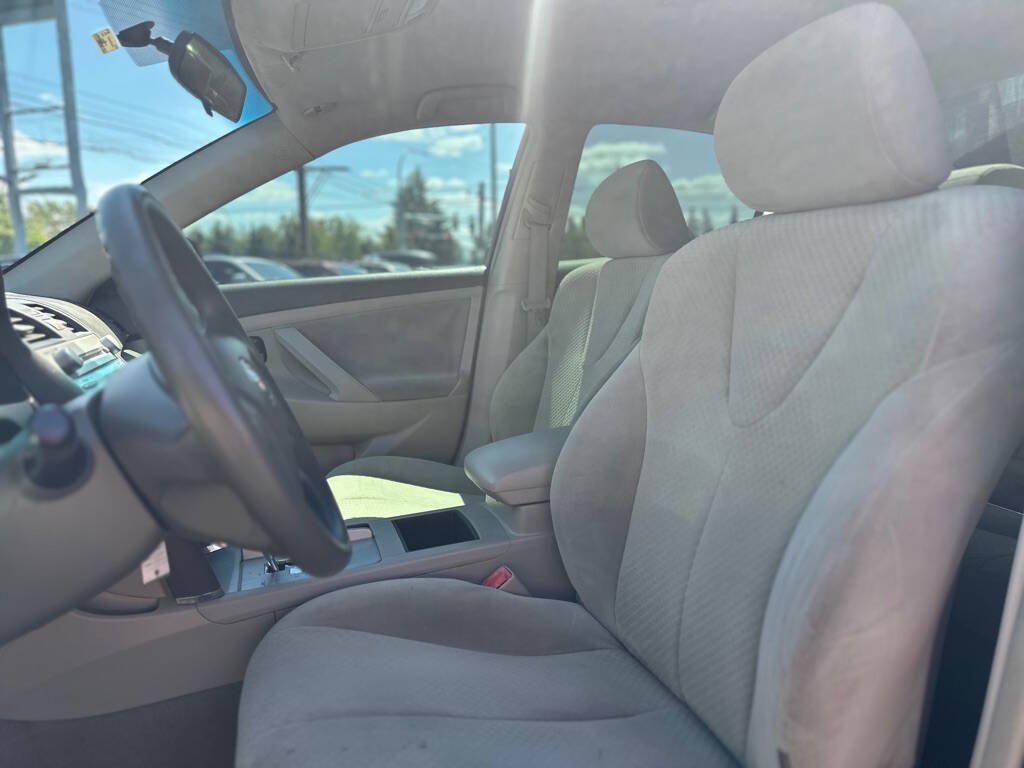 Used 2007 Toyota Camry LE FWD image 13