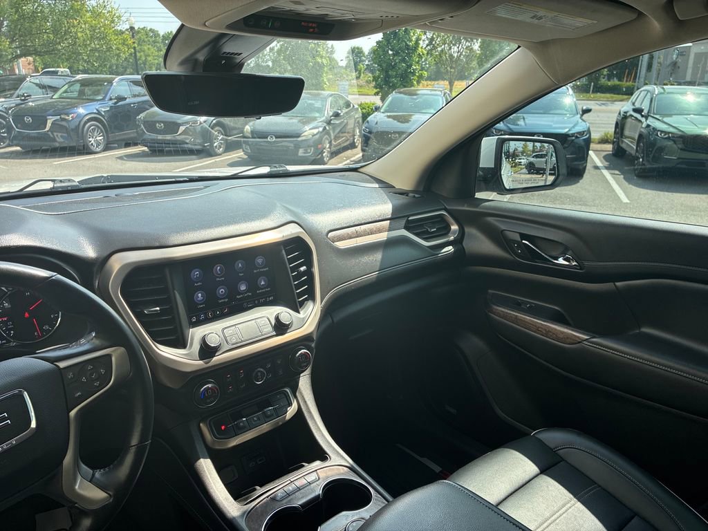 Used 2022 GMC Acadia Denali w/ Denali Ultimate Package FWD image 28