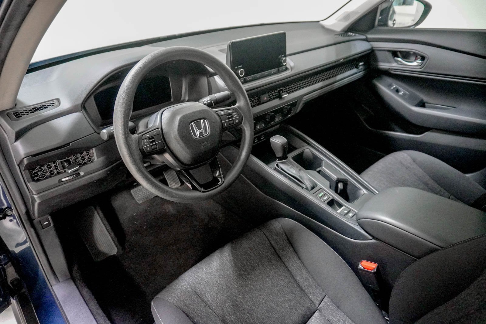 Certified 2025 Honda Accord SE image 20