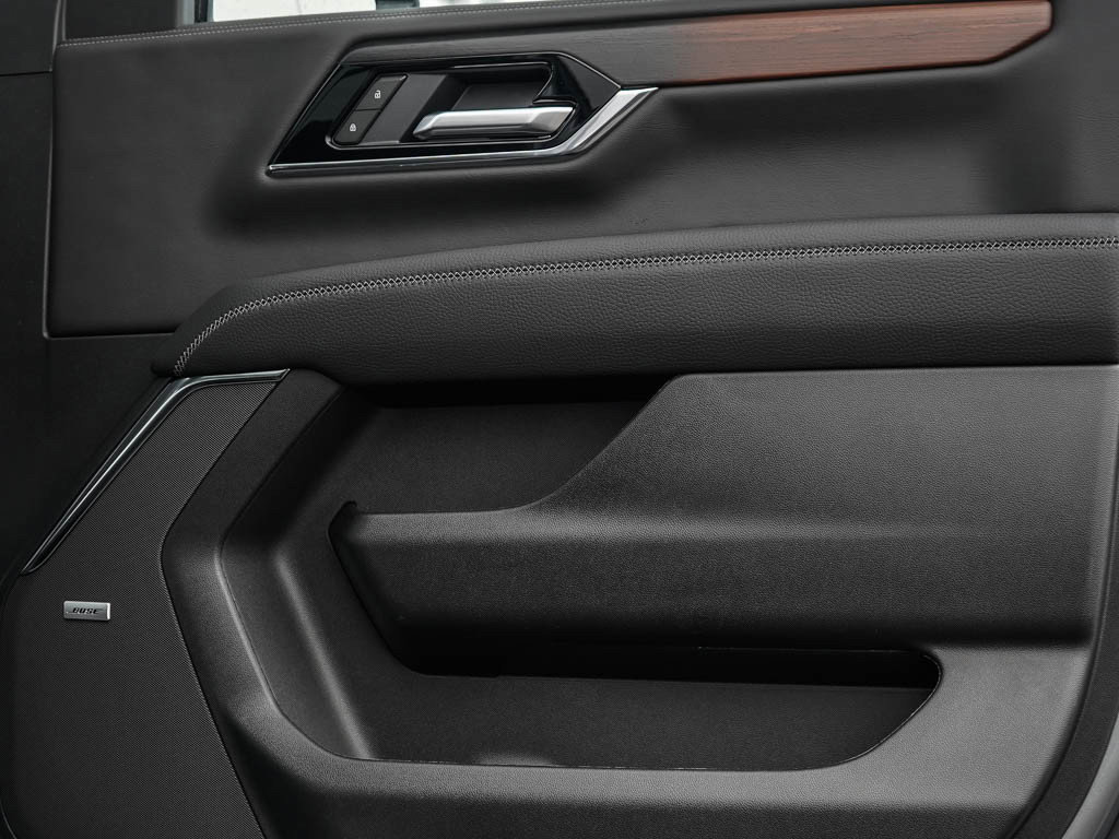 New 2026 GMC Yukon XL Denali w/ Denali Reserve Package image 11