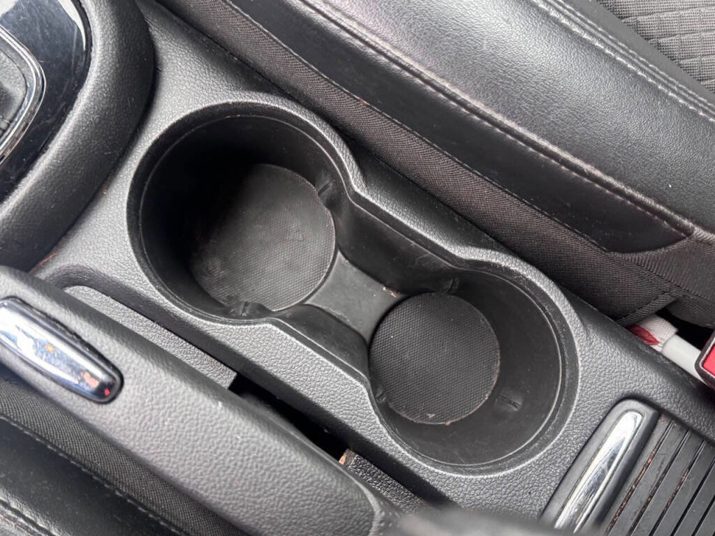 Used 2019 Buick Encore Sport Touring image 12