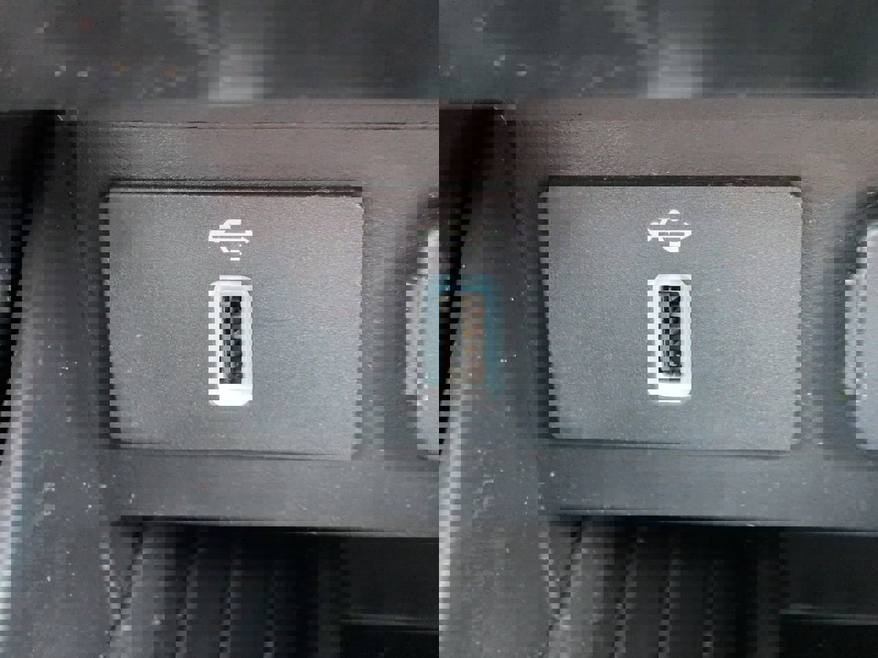 Used 2018 Ford Explorer Sport image 24