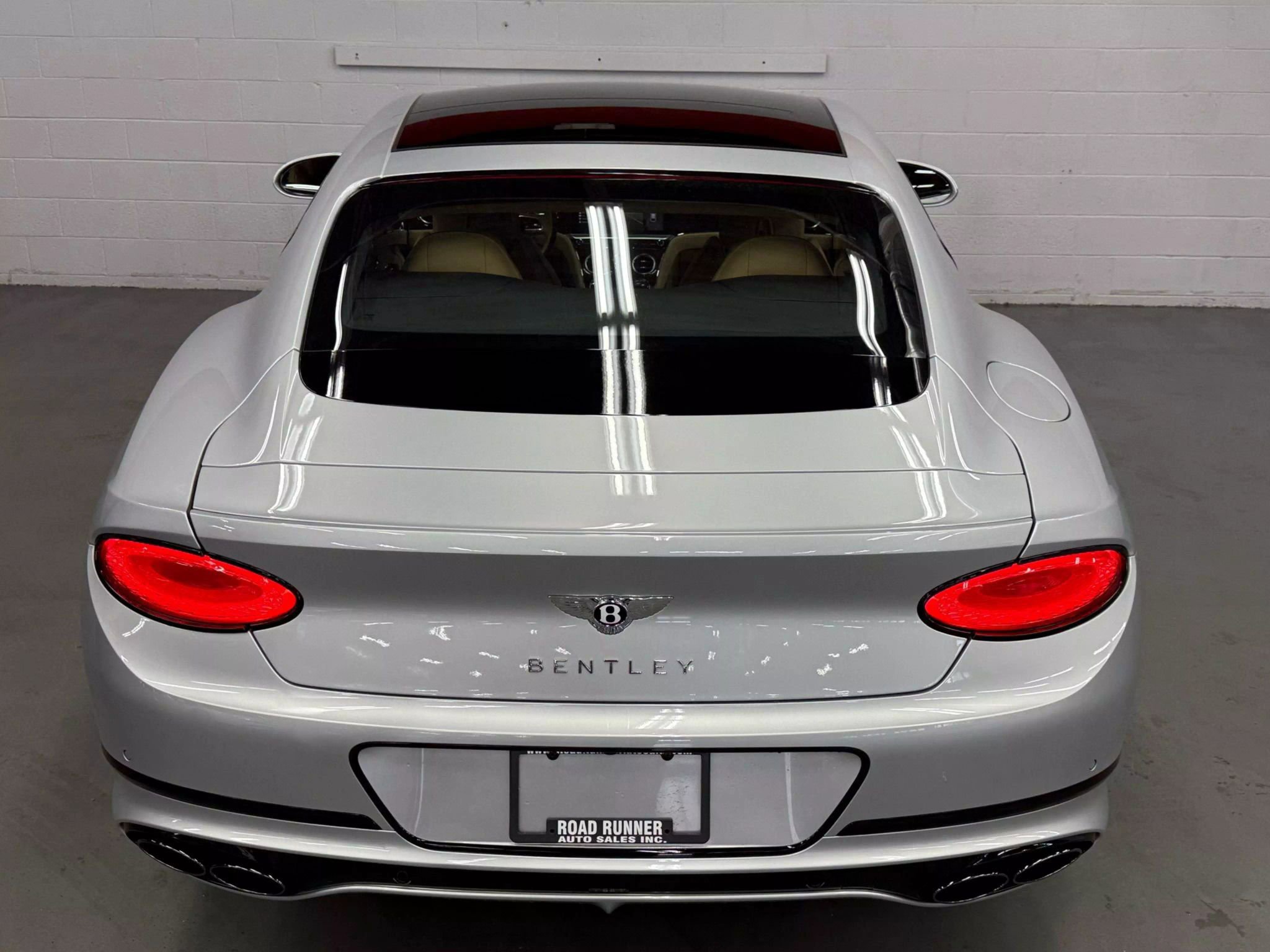 Used 2022 Bentley Continental GT image 14