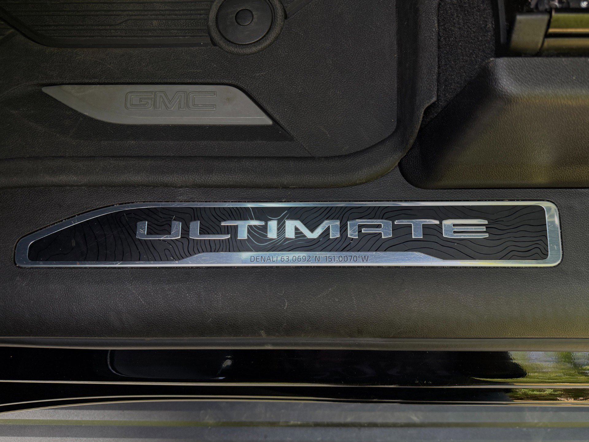 Used 2024 GMC Sierra 3500 Denali Ultimate AWD/4WD image 63