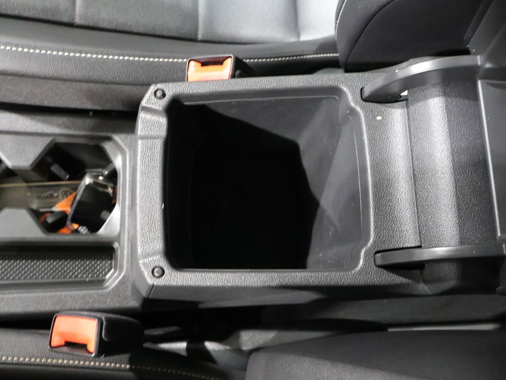 Used 2021 Volkswagen Tiguan SE R-Line image 32