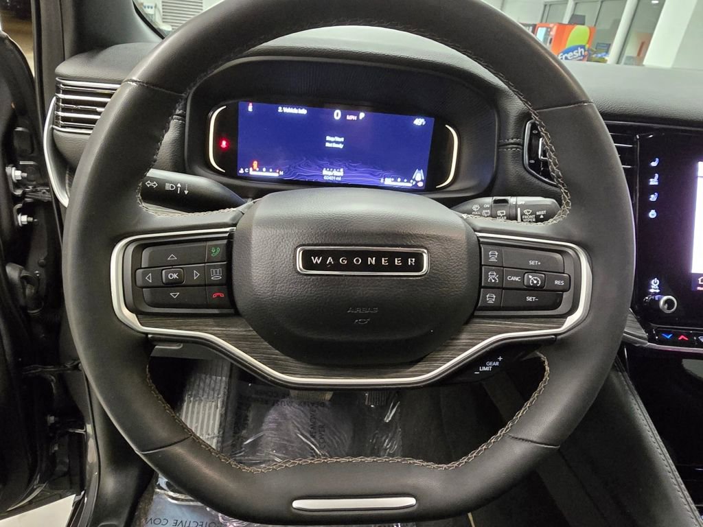 Used 2023 Jeep Wagoneer L Series III w/ Preferred Equipment Group image 19