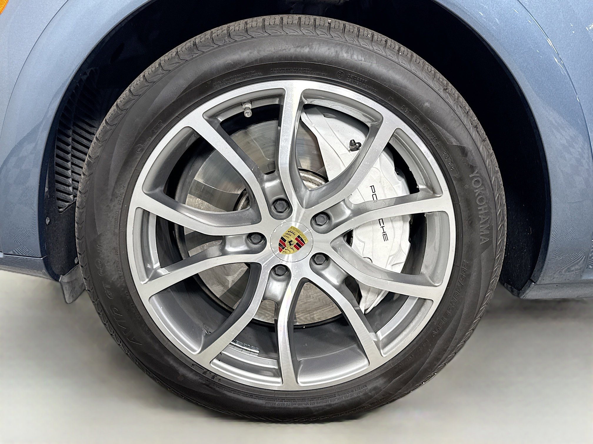 Used 2019 Porsche Cayenne Turbo image 36