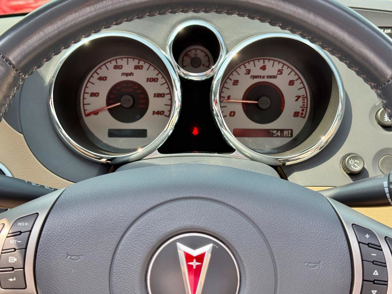 Used 2006 Pontiac Solstice Convertible w/ Premium Package RWD image 11
