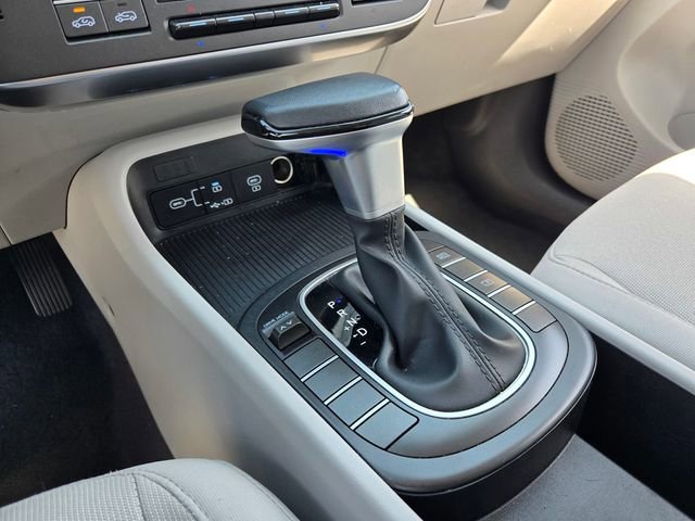 Used 2024 Hyundai Kona SEL FWD image 18