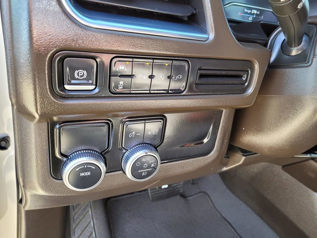 Used 2022 GMC Yukon XL SLE w/ Gmc Pro Safety Plus Package image 24