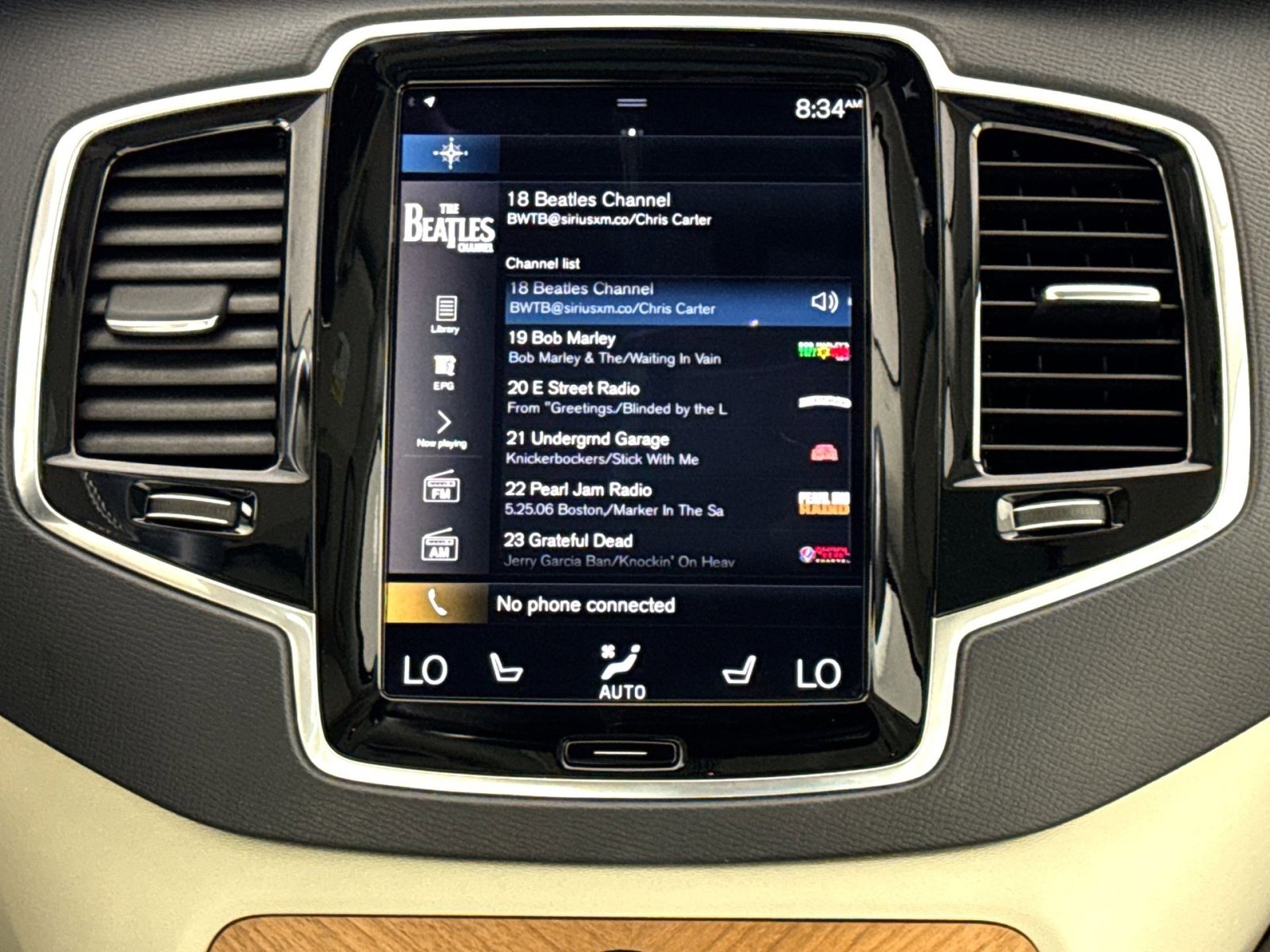 Used 2022 Volvo XC90 T6 Momentum w/ Advanced Package AWD/4WD image 18