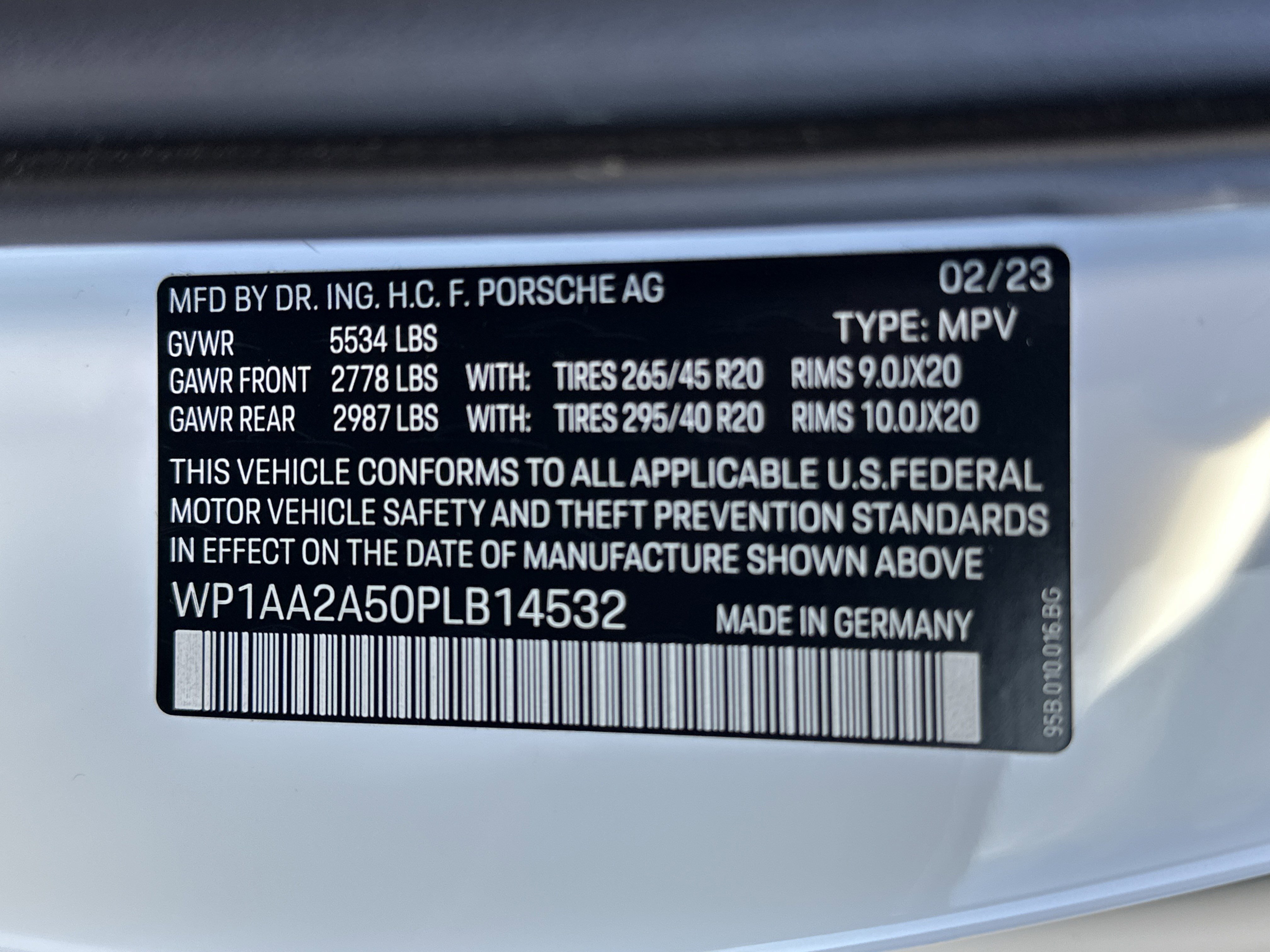 Used 2023 Porsche Macan image 28