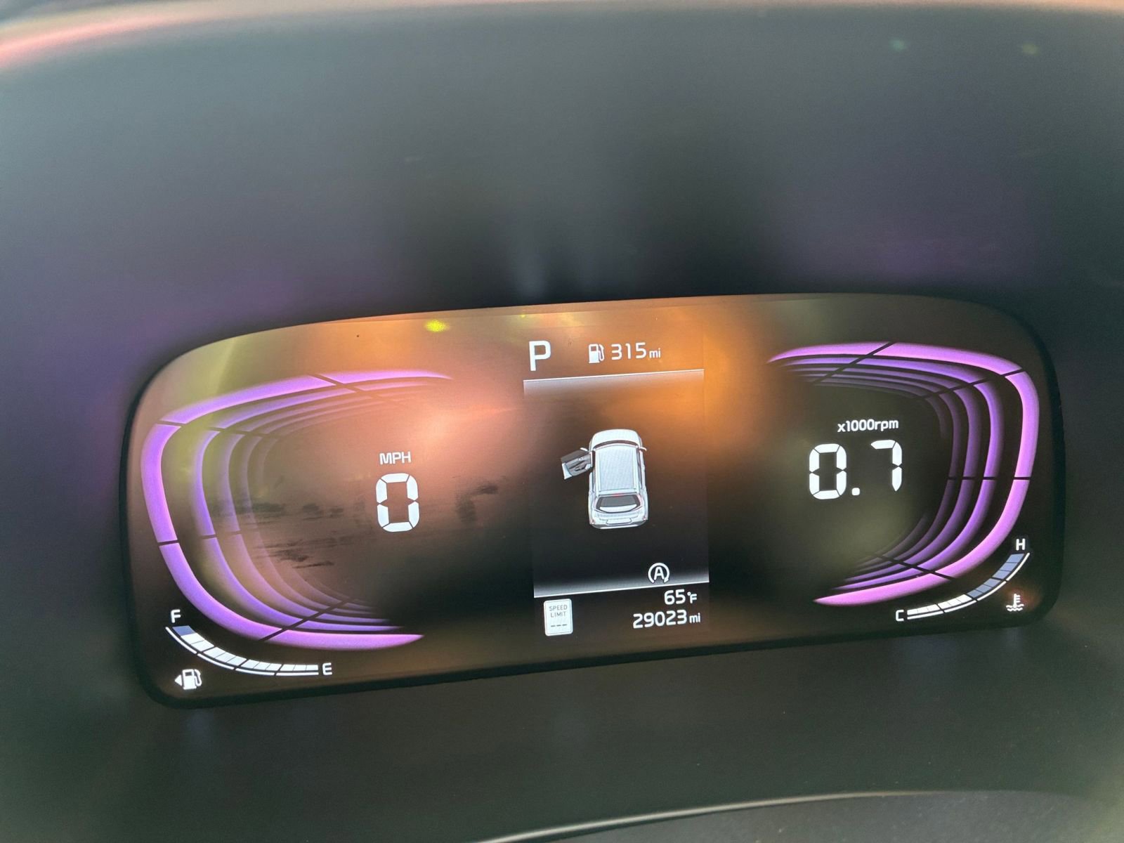 Used 2025 Kia Soul LX w/ LX Technology Package FWD image 47