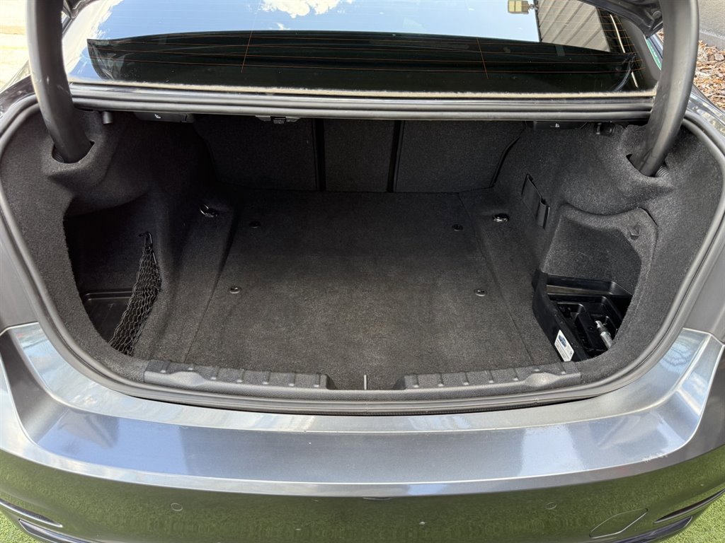 Used 2016 BMW 328i Sedan w/ Driver Assistance Package image 31