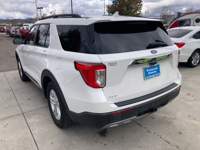 Used 2022 Ford Explorer XLT w/ Equipment Group 202A image 9