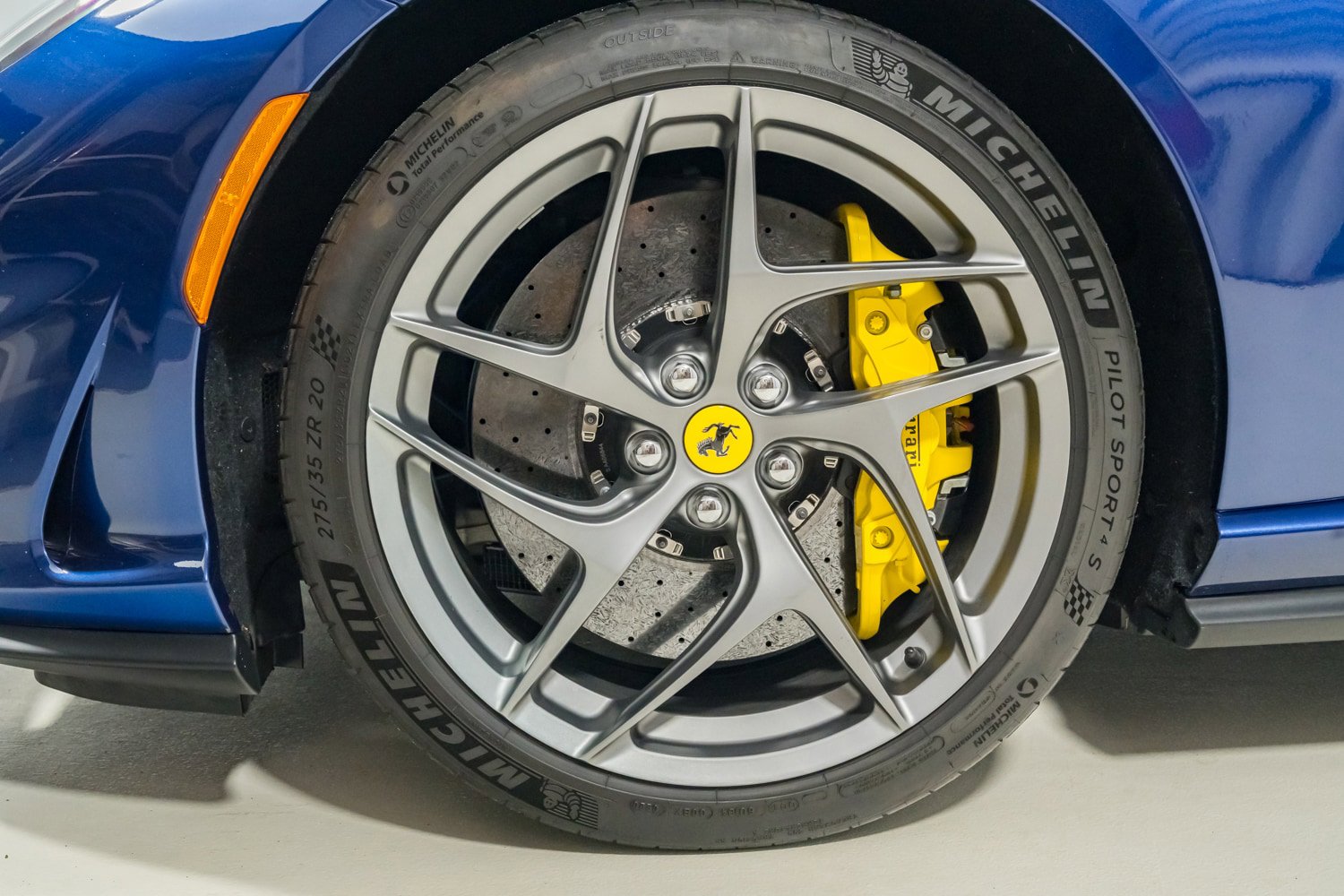 Certified 2020 Ferrari 812 Superfast RWD image 12